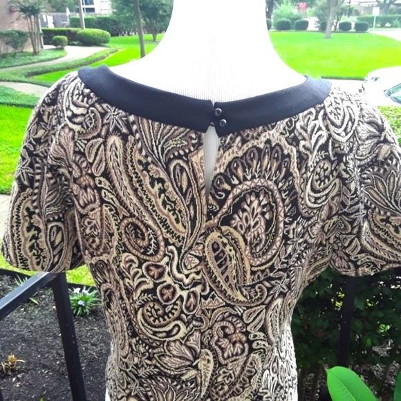 ECI NY BROCADE PAISLEY BLK/GOLD CROP TOP SZ L - Picture 4 of 6